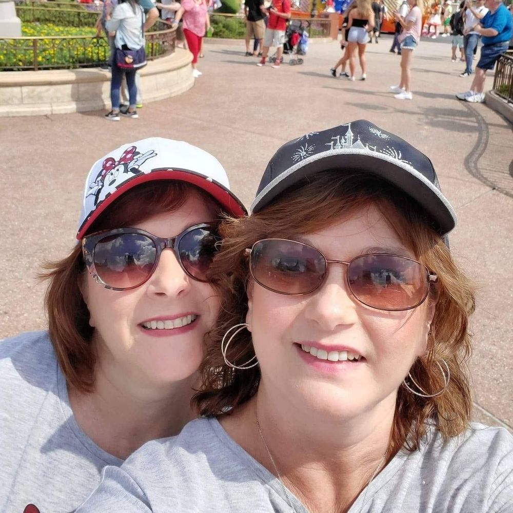 Meet your Posher, Sandy